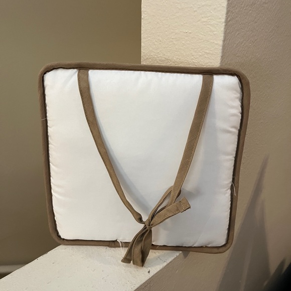 🐠 Teddy Bear Decorations for Nursery. Hang them or even Frame Them. Never Used. - Picture 2 of 6